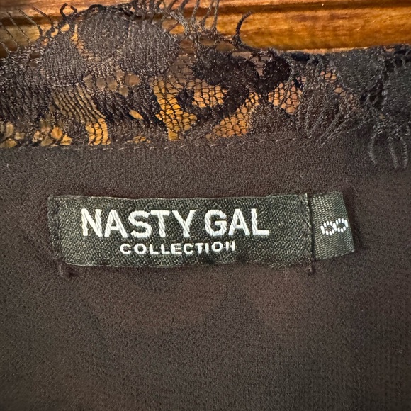 Nasty Gal Devore Paisley Print Lace Trim Blouse- Size 8 - Picture 6 of 6